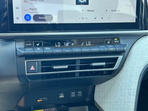 Certified 2026 Toyota Camry XLE FWD image 30
