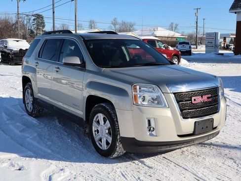 Used 2014 GMC Terrain SLE w/ Convenience Package image 2