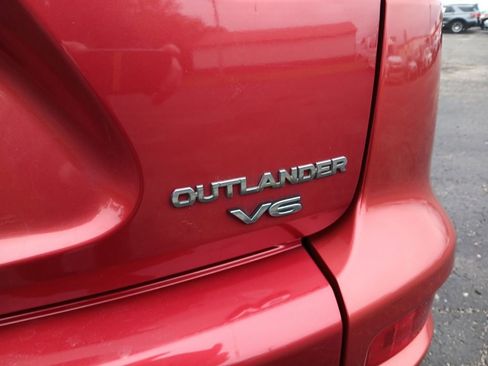 Used 2010 Mitsubishi Outlander XLS AWD/4WD image 6