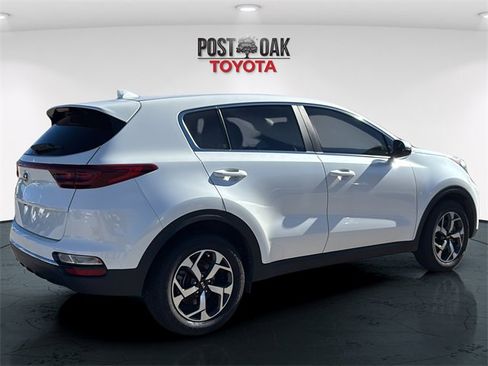 Used 2021 Kia Sportage LX w/ LX Fwd Popular Package image 7