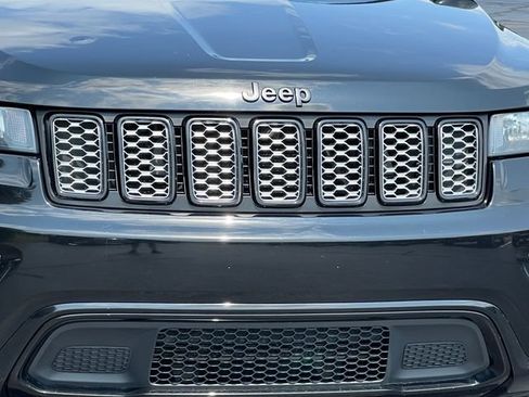 Used 2018 Jeep Grand Cherokee Altitude AWD/4WD image 40