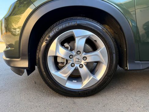Used 2016 Honda HR-V LX image 9