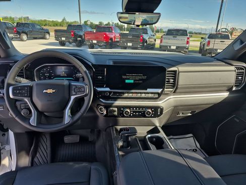 New 2026 Chevrolet Silverado 1500 LTZ w/ LTZ Premium Package AWD/4WD image 12