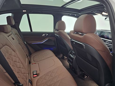 Used 2024 BMW X5 xDrive40i w/ Premium Package image 30