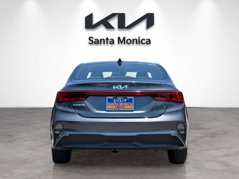 Certified 2023 Kia Forte LXS FWD image 5