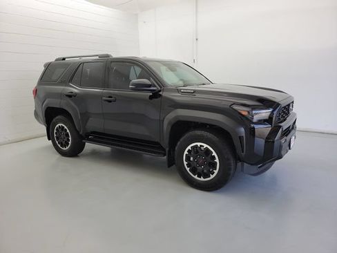Used 2025 Toyota 4Runner TRD Off-Road AWD/4WD image 4