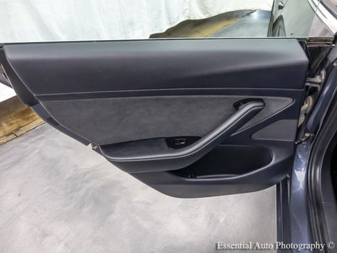 Used 2020 Tesla Model 3 Long Range image 37