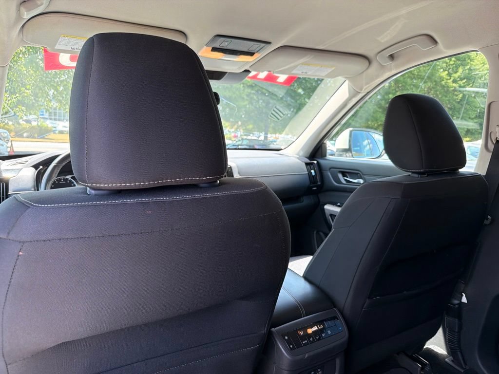 Used 2022 Nissan Pathfinder SV FWD image 30