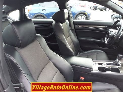 Used 2018 Honda Accord Sport image 28