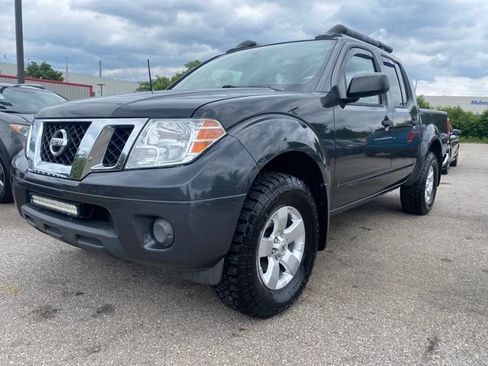 Used 2012 Nissan Frontier SV AWD/4WD image 3