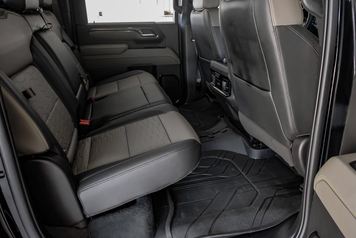 Used 2025 Chevrolet Silverado 2500 ZR2 w/ Technology Package AWD/4WD image 35