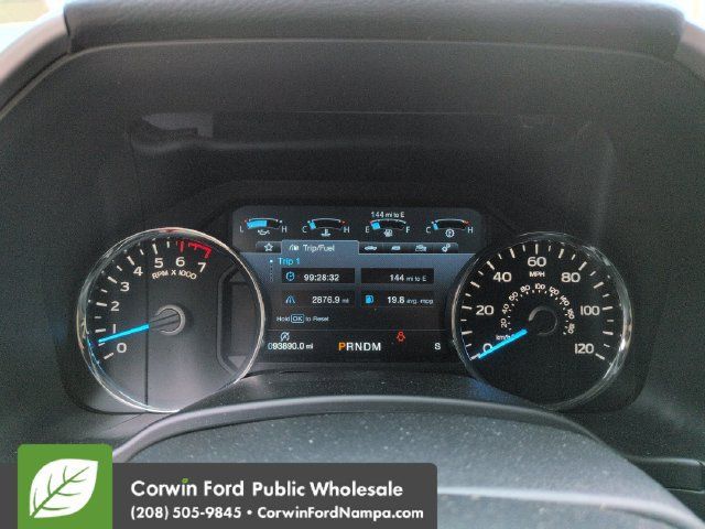 Used 2017 Ford F150 Lariat w/ Equipment Group 502A Luxury AWD/4WD image 15