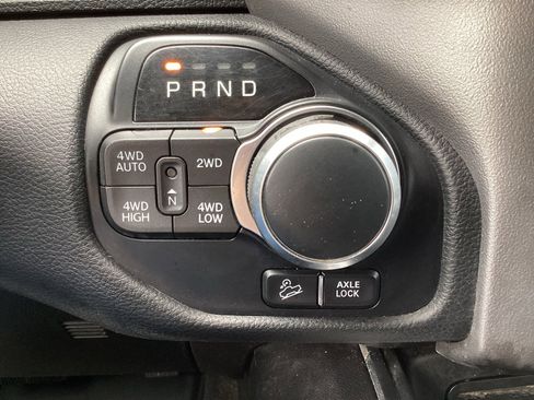 Used 2019 RAM 1500 Big Horn AWD/4WD image 24