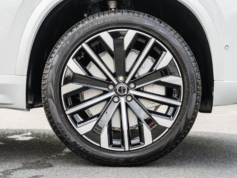 New 2026 Volvo XC90 T8 Plus image 13