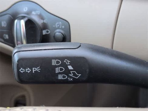 Used 2010 Audi A4 2.0T Premium Plus image 28