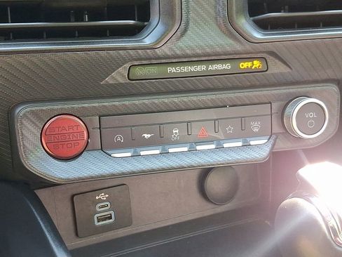 Used 2024 Ford Mustang Convertible image 15