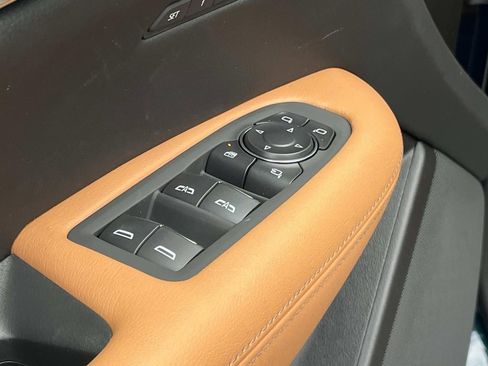 New 2026 Cadillac XT5 Premium Luxury image 24