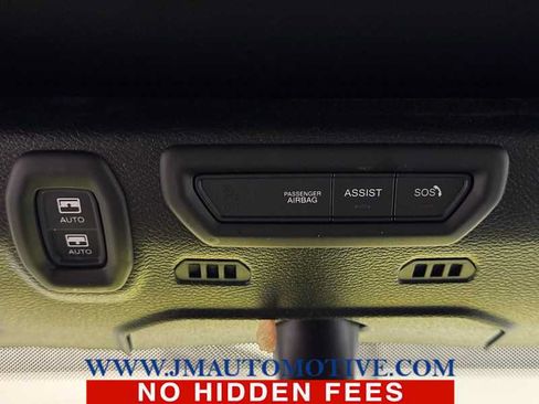 Used 2023 Jeep Wrangler Unlimited w/ Sun & Screen Package AWD/4WD image 38