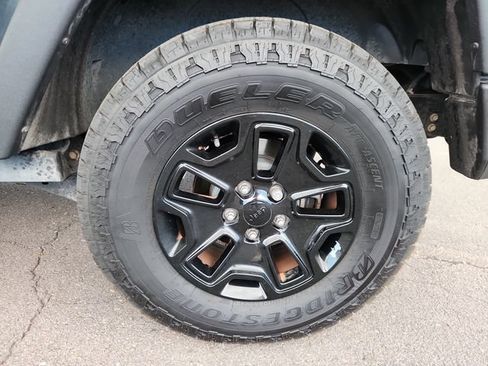 Used 2016 Jeep Wrangler Sport AWD/4WD image 15