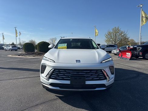 Used 2024 Buick Envision Preferred image 2