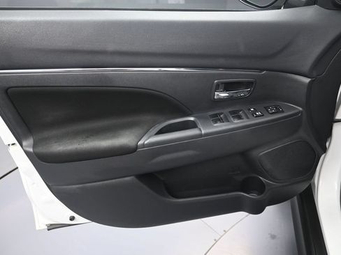 Used 2019 Mitsubishi Outlander Sport LE AWD/4WD image 9