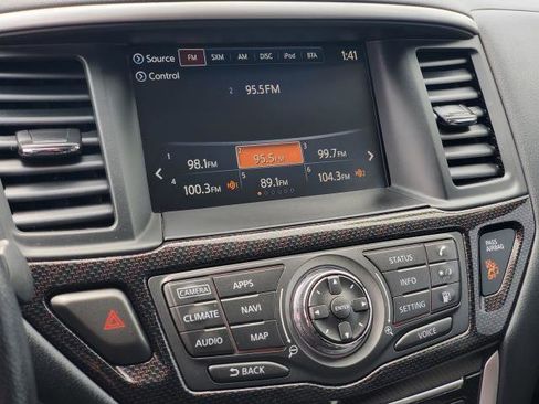 Used 2020 Nissan Pathfinder SL w/ Rock Creek Edition image 14