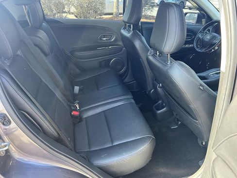 Used 2019 Honda HR-V EX-L image 16