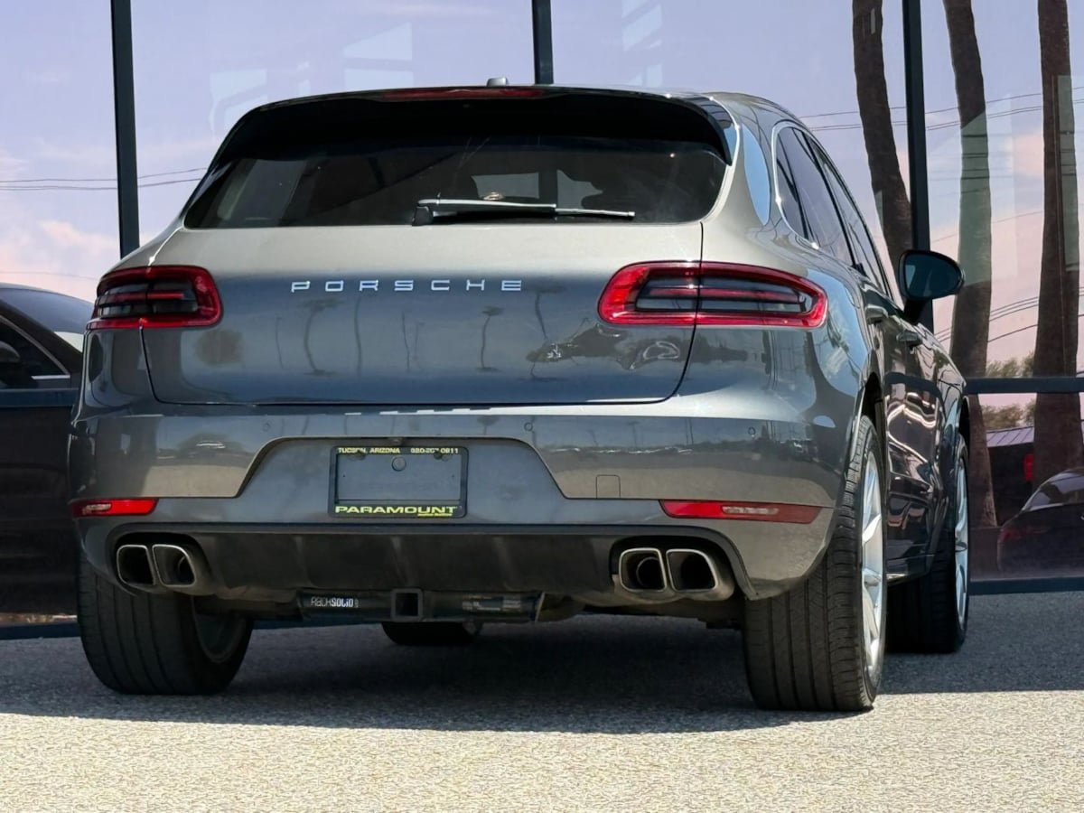 Used 2016 Porsche Macan Turbo AWD/4WD image 11