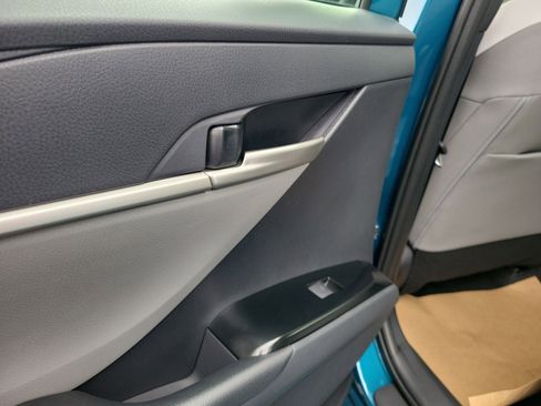 New 2026 Toyota Camry Hybrid AWD/4WD image 13