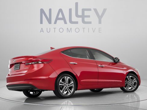 Used 2017 Hyundai Elantra Limited w/ Limited Tech Package 08 FWD image 5