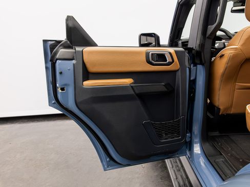 Used 2025 Ford Bronco Outer Banks AWD/4WD image 39