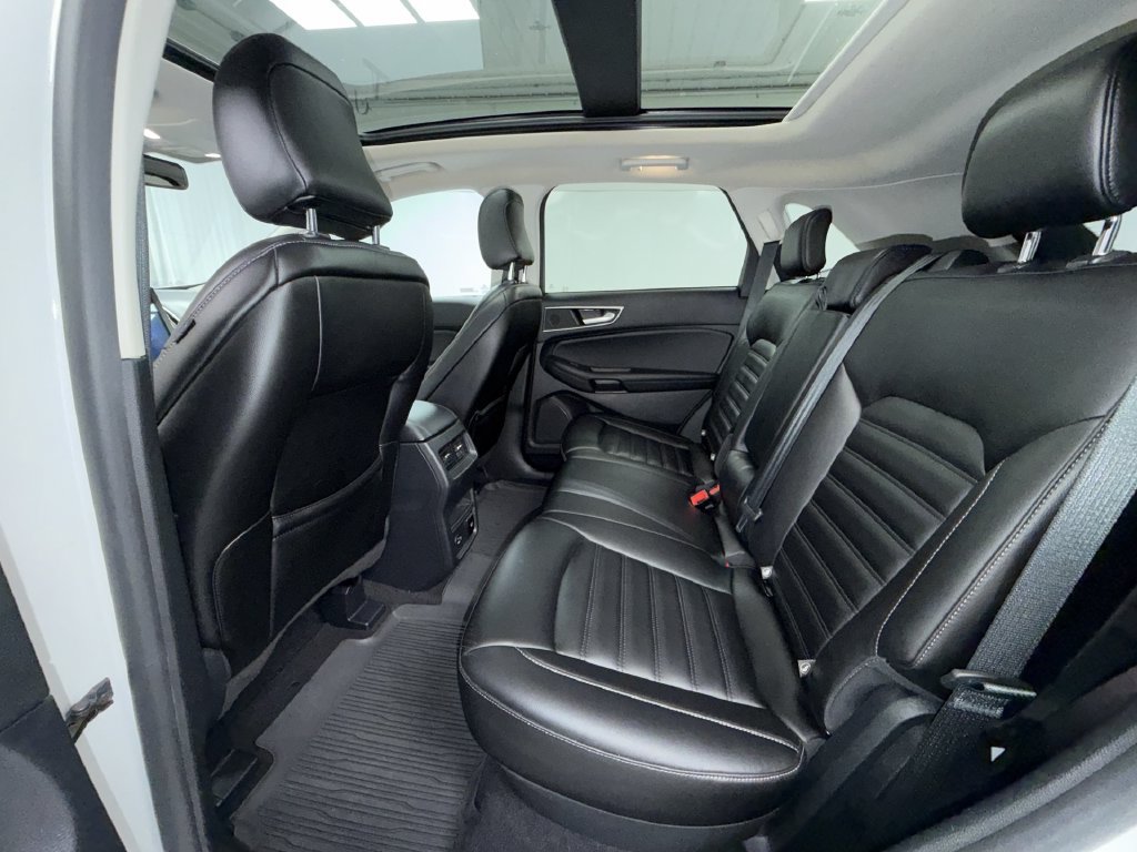 Used 2022 Ford Edge SEL w/ Convenience Package AWD/4WD image 13
