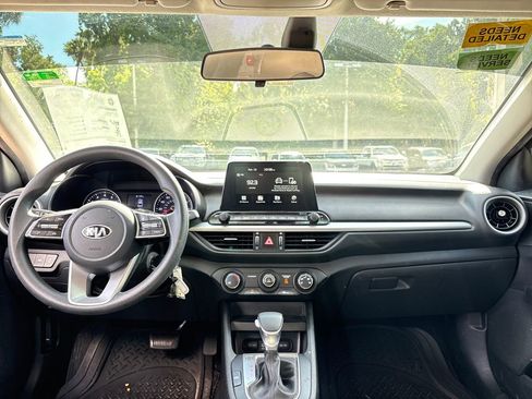 Used 2021 Kia Forte Sedan image 7