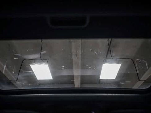 Used 2021 Jeep Grand Cherokee Limited image 11