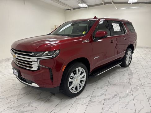 Used 2023 Chevrolet Tahoe High Country w/ Advanced Technology Package RWD image 4