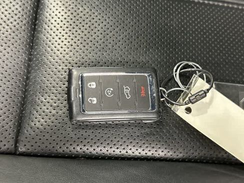 Used 2024 Jeep Wagoneer Series II w/ Flexible Seating Group RWD image 33