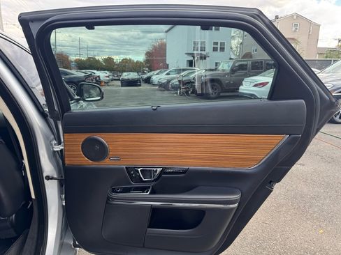 Used 2015 Jaguar XJ L Portfolio image 20