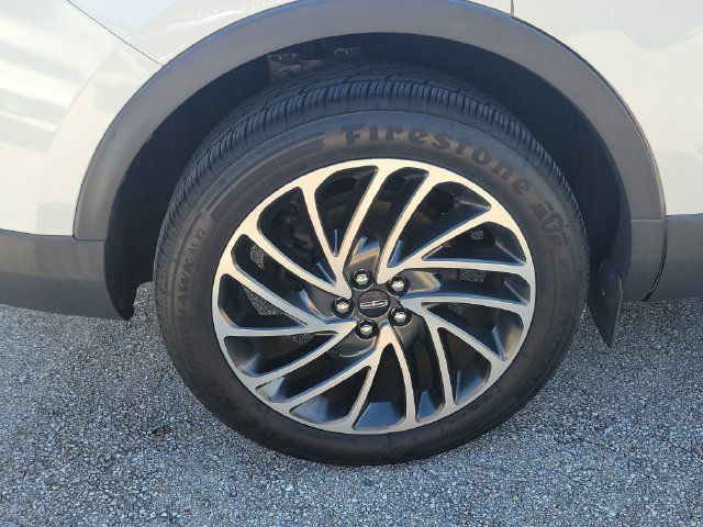 Certified 2020 Lincoln Nautilus Reserve FWD image 11