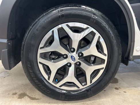 Certified 2024 Subaru Forester Premium AWD/4WD image 27