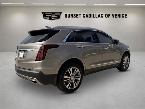 Certified 2023 Cadillac XT5 Premium Luxury w/ Technology Package image 3