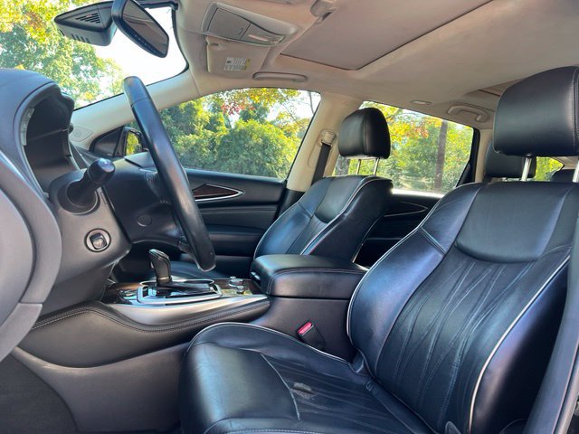 Used 2017 INFINITI QX60 FWD w/ Deluxe Technology Package image 12