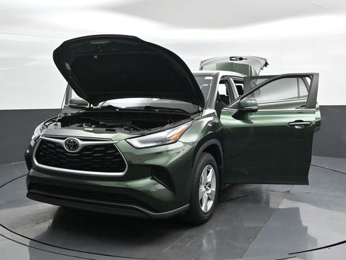 Used 2023 Toyota Highlander L image 53