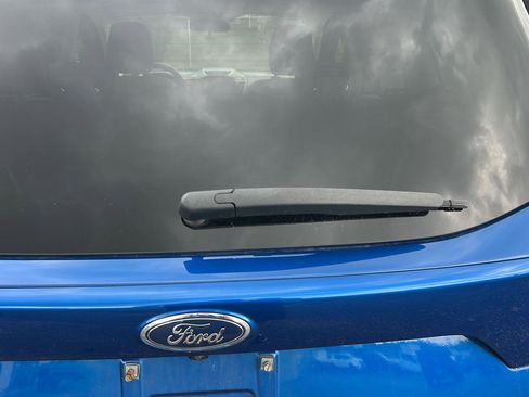 Used 2019 Ford Escape SE FWD image 4