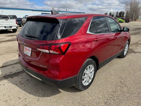Used 2023 Chevrolet Equinox LT image 7