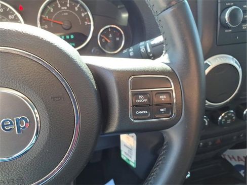 Used 2012 Jeep Wrangler Rubicon w/ Dual Top Group image 14