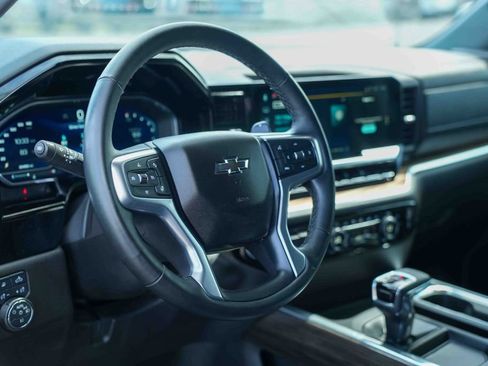 Used 2025 Chevrolet Silverado 1500 RST w/ Redline Edition AWD/4WD image 23