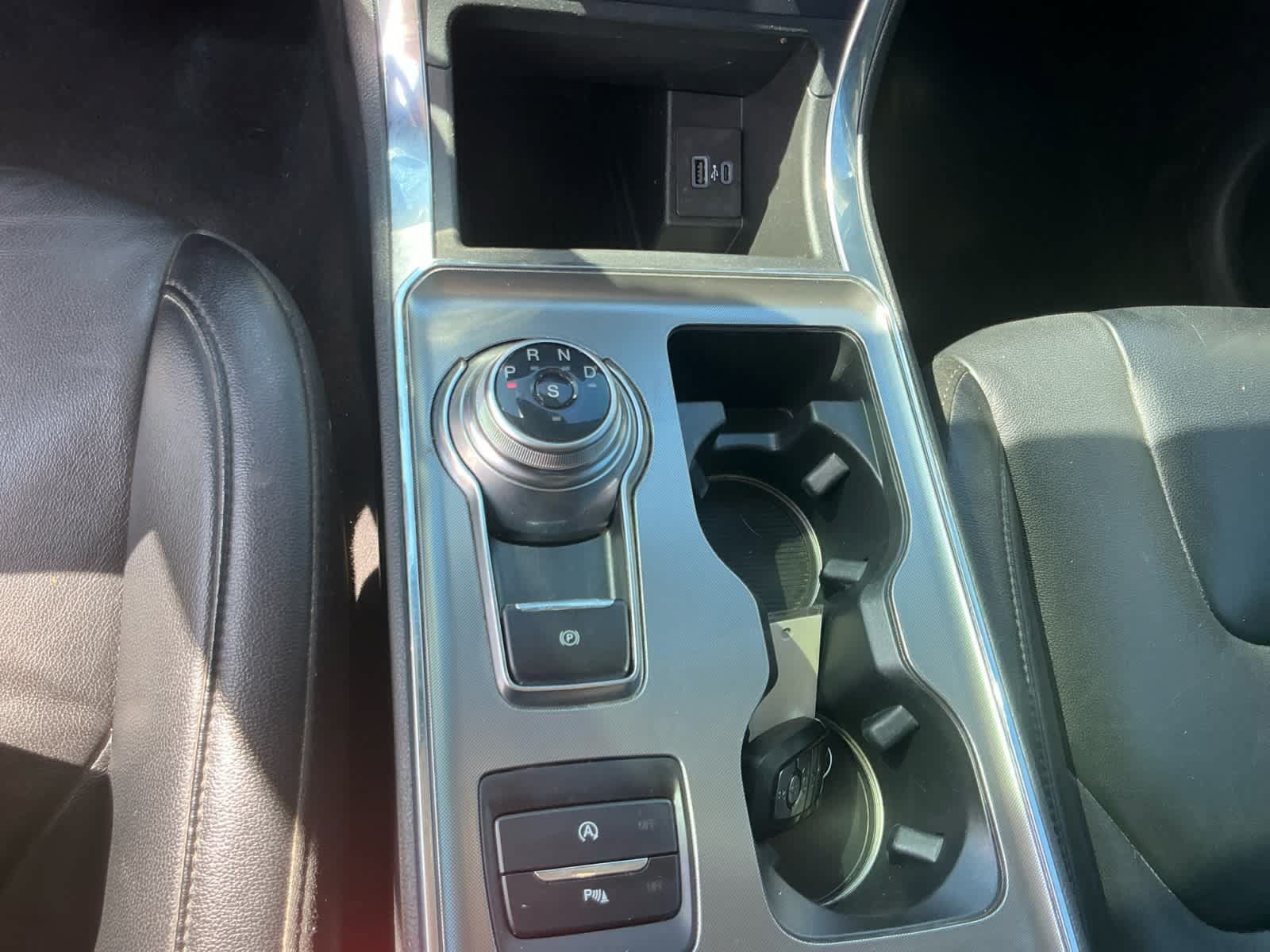 Used 2022 Ford Edge Titanium AWD/4WD image 23