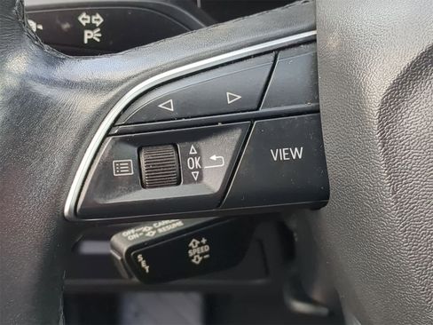 Used 2022 Audi Q3 2.0T Premium w/ Convenience Package image 30