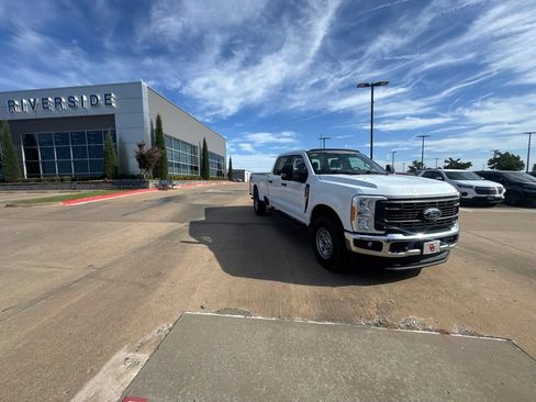 Used 2023 Ford F350 XL w/ XL Driver Assist Package AWD/4WD image 2
