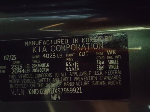 Used 2025 Kia Soul LX w/ LX Technology Package image 33